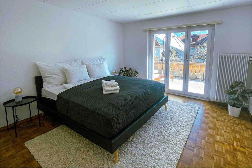 -the Urbanist- Mountainview Parking Garden 3bd Unterseen